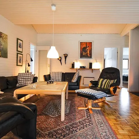 Beautiful In With Sauna Ferienhaus *